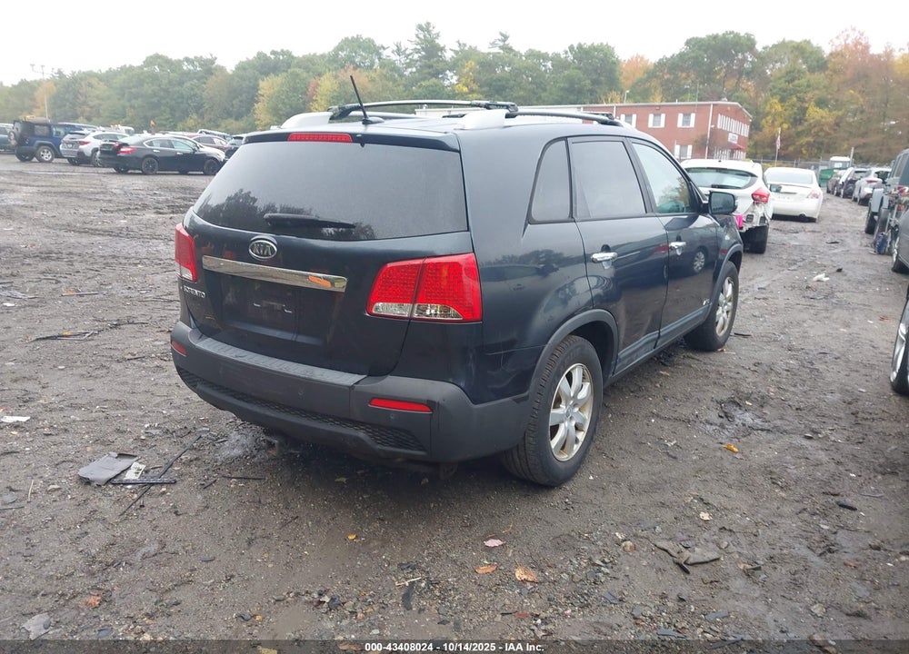 2012 KIA SORENTO LX VIN: 5XYKTCA61CG273824