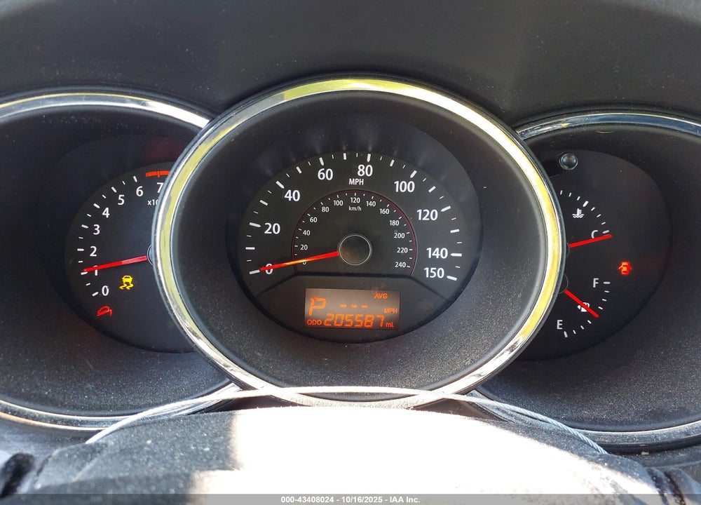 2012 KIA SORENTO LX VIN: 5XYKTCA61CG273824