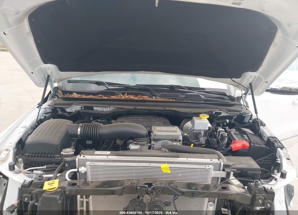 2024 RAM 1500 LIMITED  4X4 5'7 BOX VIN: 1C6SRFHT7RN154566