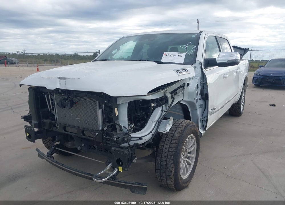 2024 RAM 1500 LIMITED  4X4 5'7 BOX VIN: 1C6SRFHT7RN154566