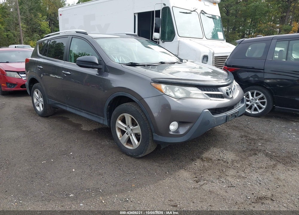 2013 TOYOTA RAV4 XLE VIN: 2T3RFREV2DW060698