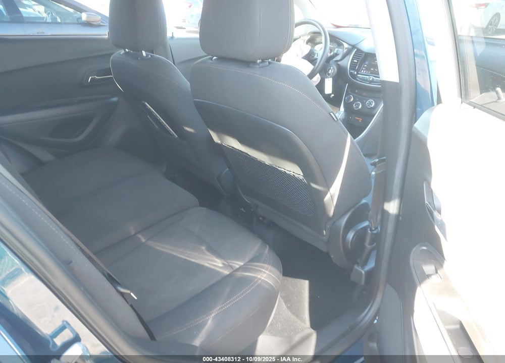 2020 CHEVROLET TRAX AWD LT VIN: KL7CJPSB5LB326965