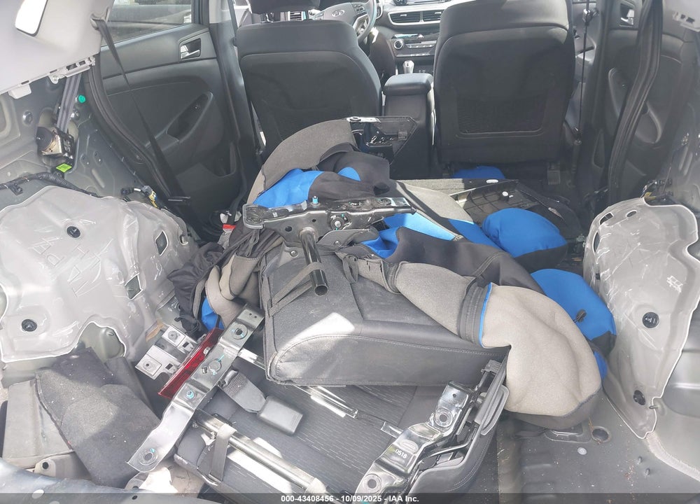2019 HYUNDAI TUCSON SE VIN: KM8J23A41KU047949