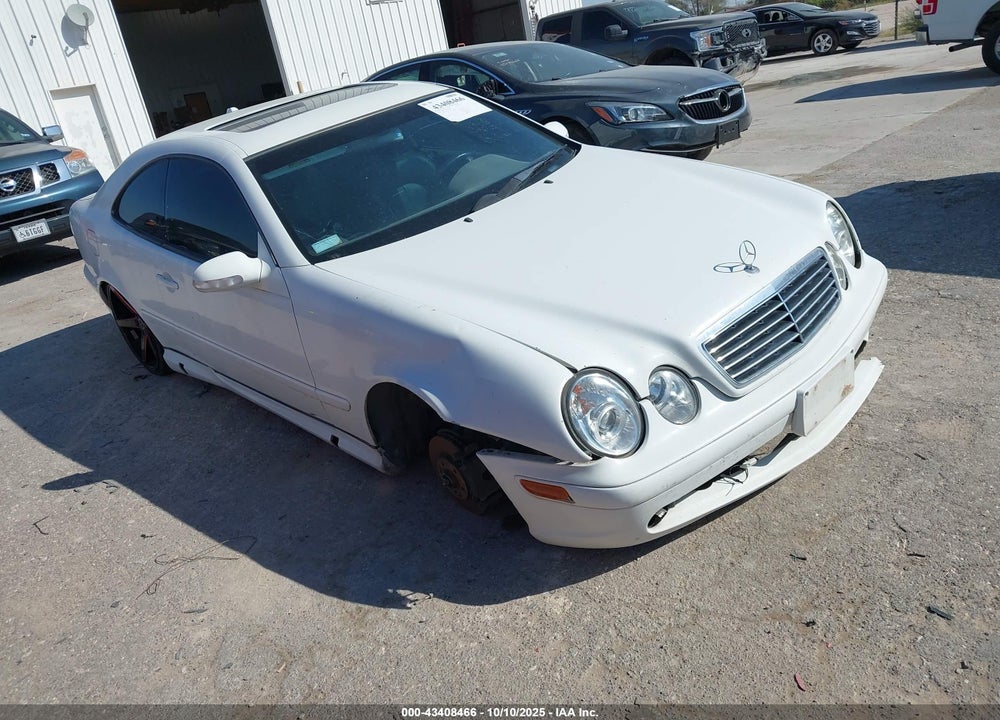 2000 MERCEDES-BENZ CLK 430 VIN: WDBLJ70G0YF155025