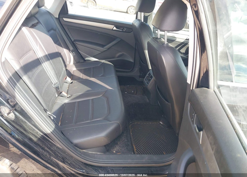 2014 VOLKSWAGEN PASSAT VIN: 1VWBT7A39EC100053