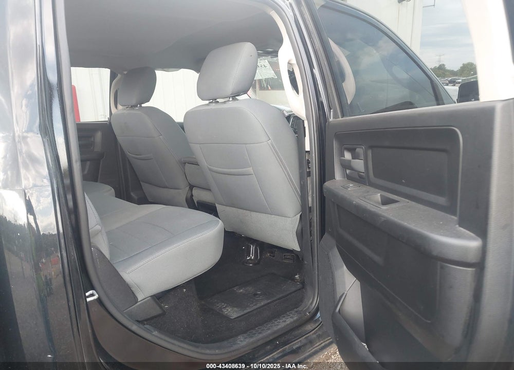 2014 RAM 1500 EXPRESS VIN: 1C6RR7KT6ES142188