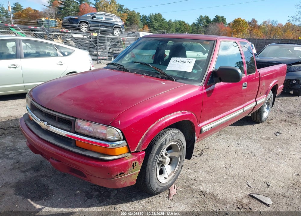 2001 CHEVROLET S-10 LS VIN: 1GCCS195418185457