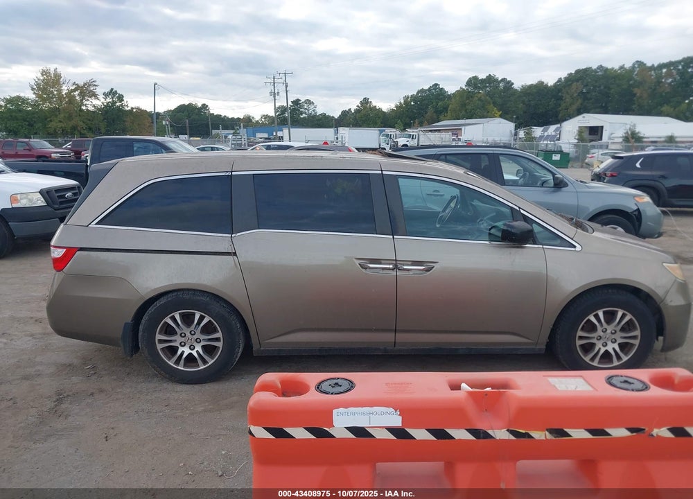 2011 HONDA ODYSSEY EX-L VIN: 5FNRL5H65BB027655