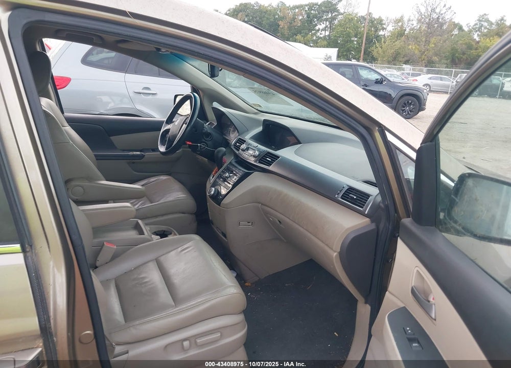 2011 HONDA ODYSSEY EX-L VIN: 5FNRL5H65BB027655
