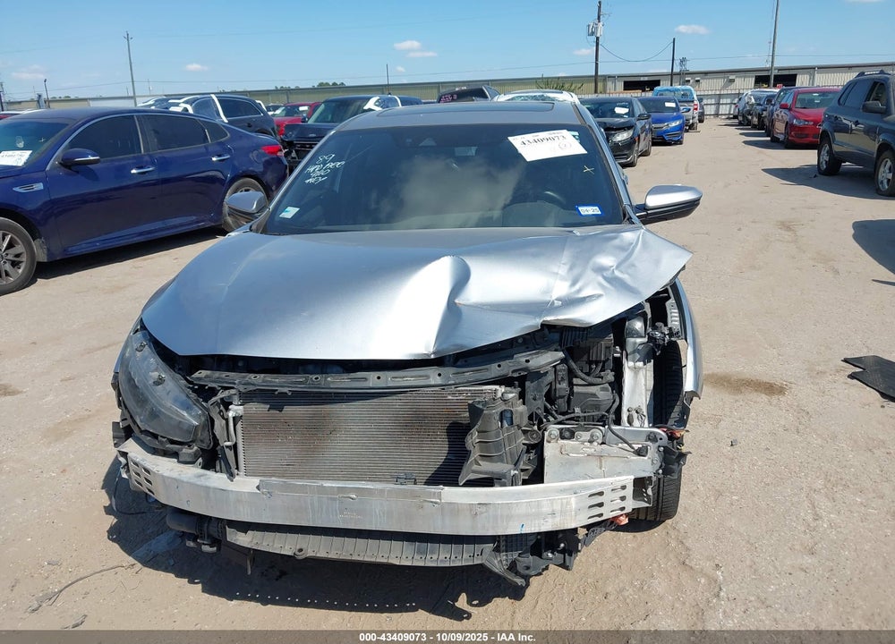 2018 HONDA CIVIC SPORT TOURING VIN: SHHFK7H9XJU218805