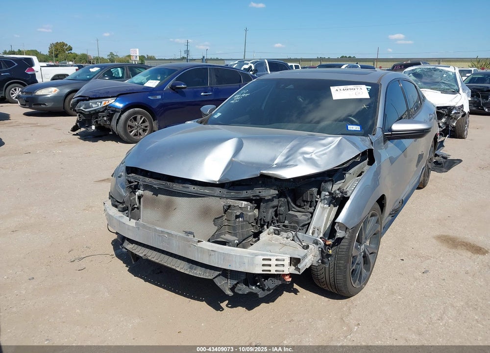 2018 HONDA CIVIC SPORT TOURING VIN: SHHFK7H9XJU218805