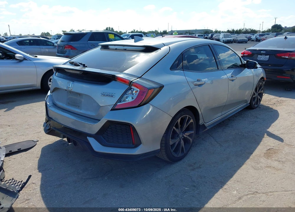 2018 HONDA CIVIC SPORT TOURING VIN: SHHFK7H9XJU218805