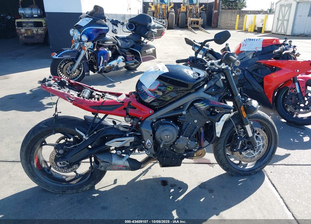 2022 TRIUMPH MOTORCYCLE STREET TRIPLE R VIN: SMTA534D9NTAV8624