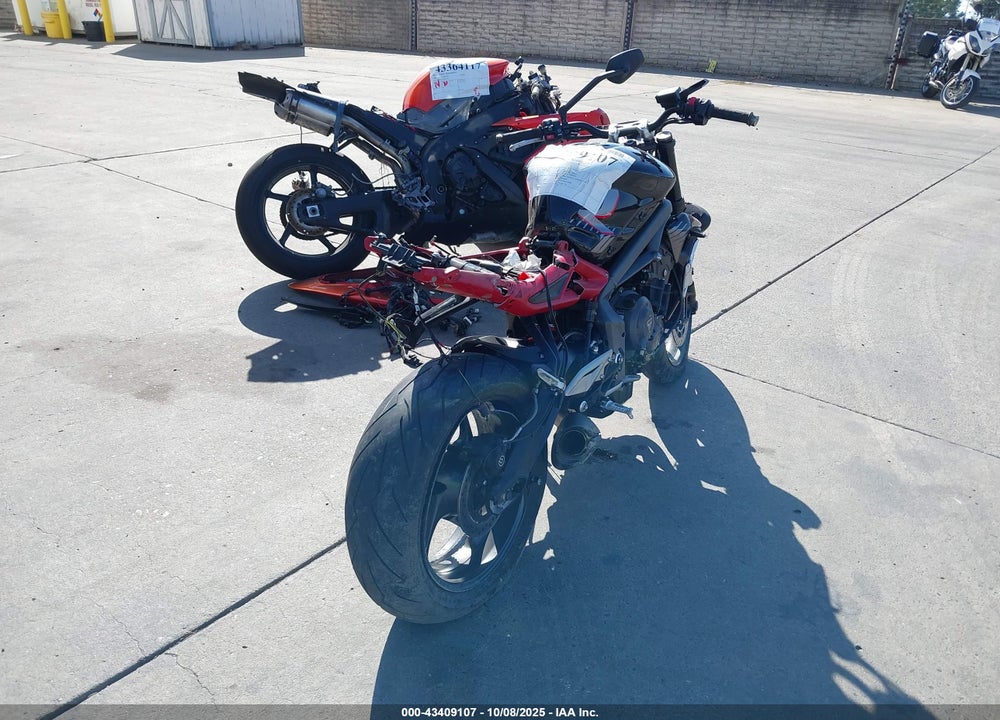 2022 TRIUMPH MOTORCYCLE STREET TRIPLE R VIN: SMTA534D9NTAV8624