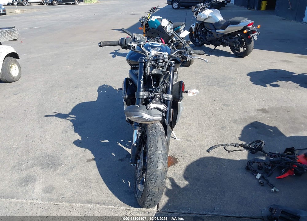 2022 TRIUMPH MOTORCYCLE STREET TRIPLE R VIN: SMTA534D9NTAV8624