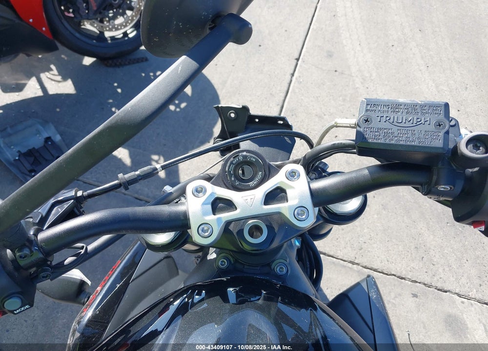 2022 TRIUMPH MOTORCYCLE STREET TRIPLE R VIN: SMTA534D9NTAV8624