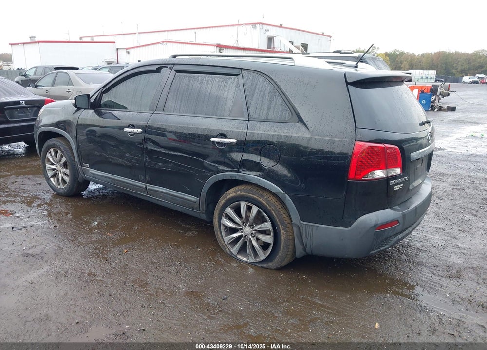 2011 KIA SORENTO EX V6 VIN: 5XYKUDA29BG060246