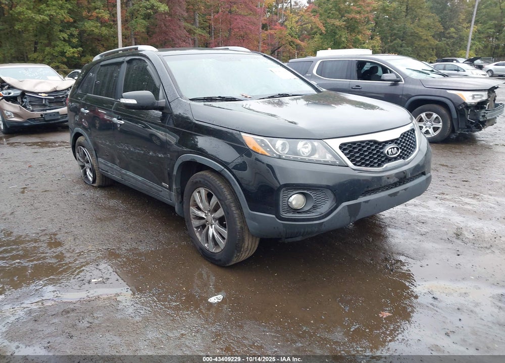 2011 KIA SORENTO EX V6 VIN: 5XYKUDA29BG060246