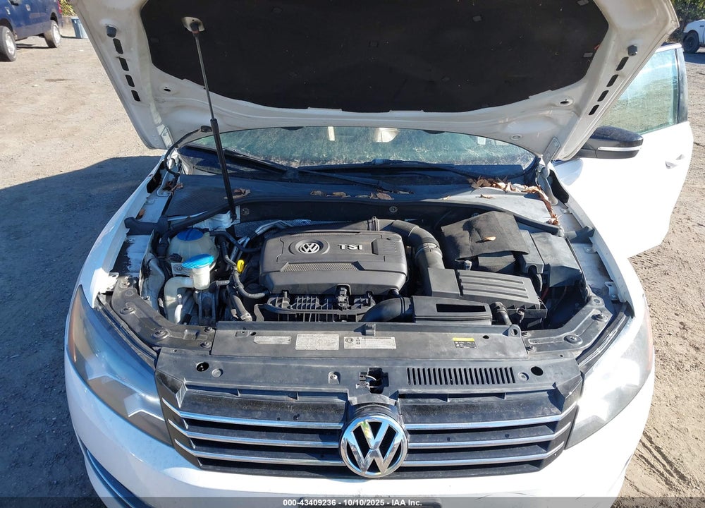 2014 VOLKSWAGEN PASSAT VIN: 1VWBT7A32EC098601