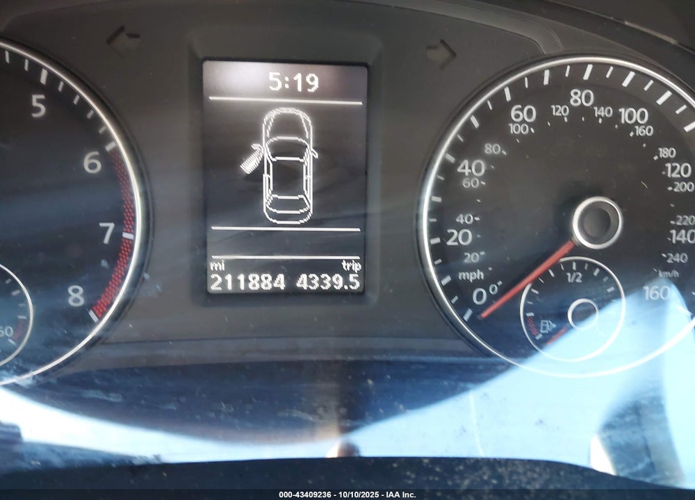 2014 VOLKSWAGEN PASSAT VIN: 1VWBT7A32EC098601