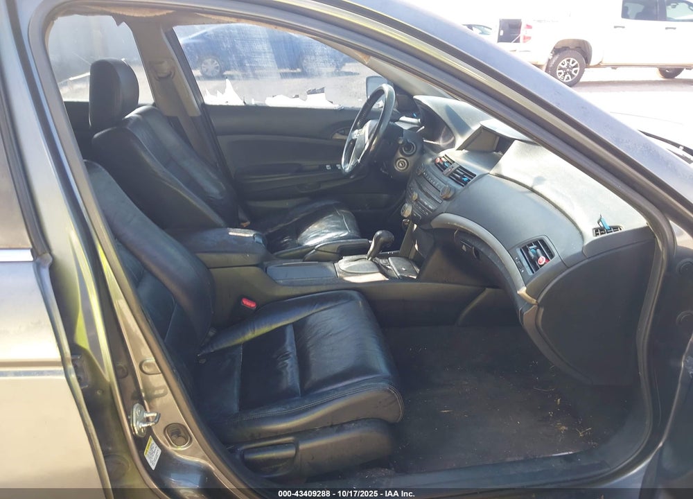 2012 HONDA ACCORD VIN: 1HGCP2F64CA013379