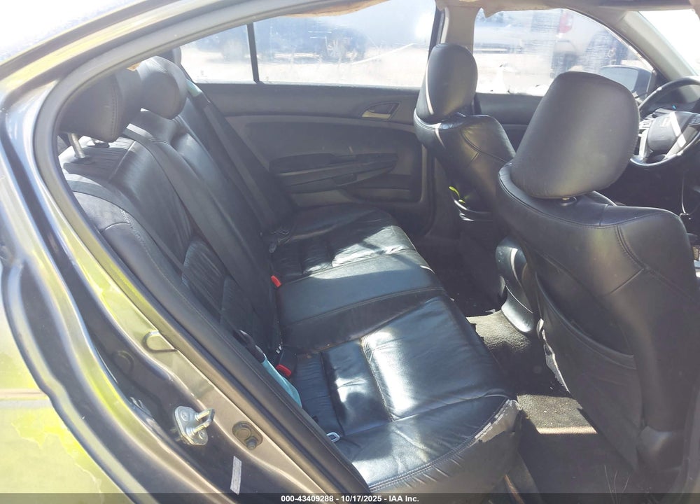 2012 HONDA ACCORD VIN: 1HGCP2F64CA013379