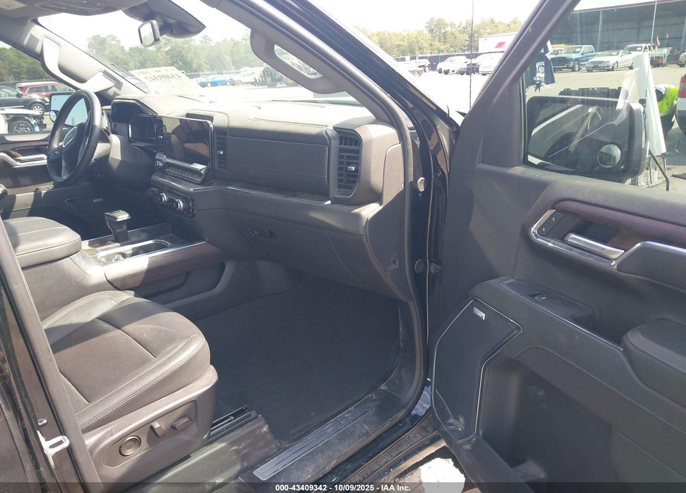 2024 GMC SIERRA 1500 4WD  SHORT BOX SLT VIN: 3GTUUDE87RG235029