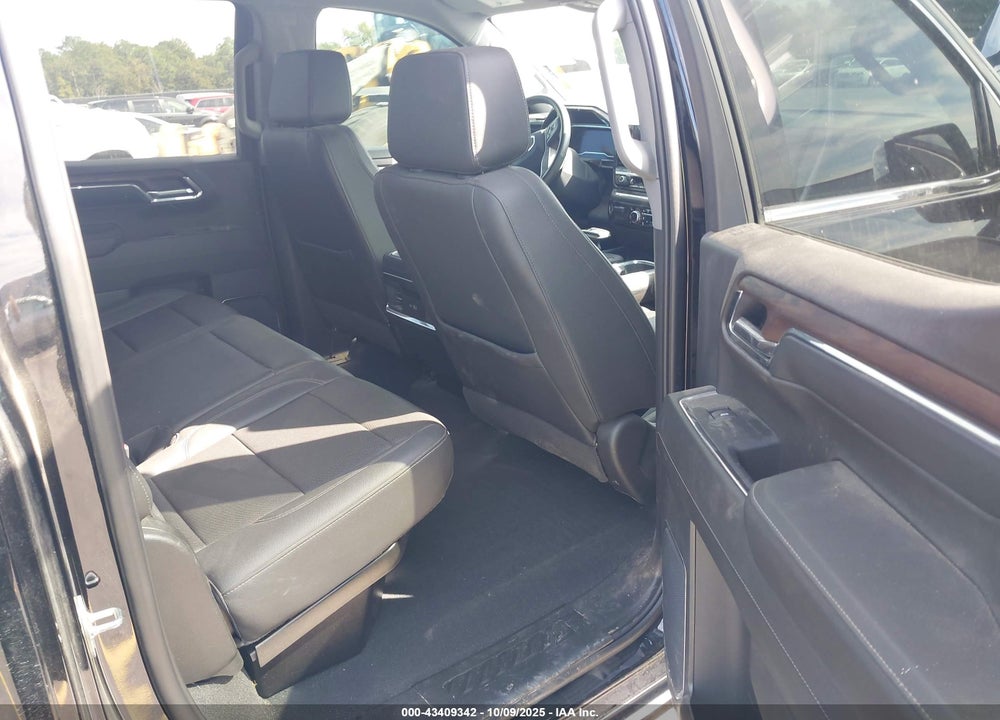 2024 GMC SIERRA 1500 4WD  SHORT BOX SLT VIN: 3GTUUDE87RG235029