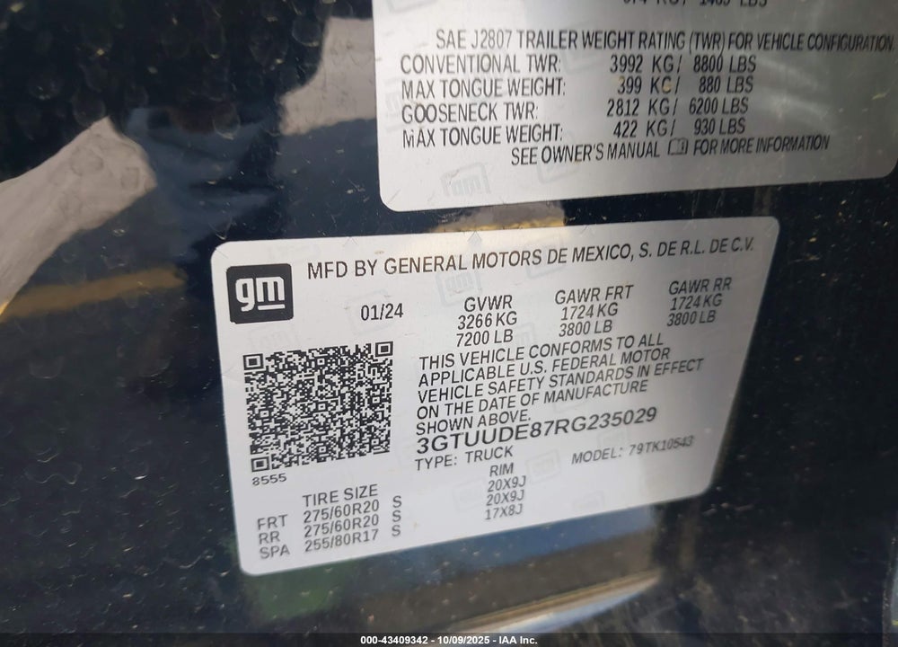 2024 GMC SIERRA 1500 4WD  SHORT BOX SLT VIN: 3GTUUDE87RG235029