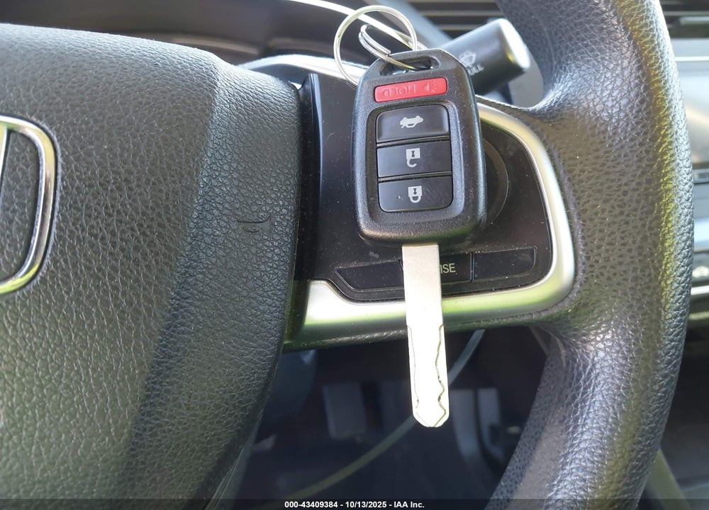 2018 HONDA CIVIC LX VIN: 19XFC2F55JE027753