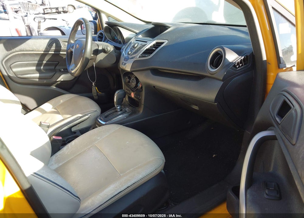 2011 FORD FIESTA SES VIN: 3FADP4FJ8BM127606