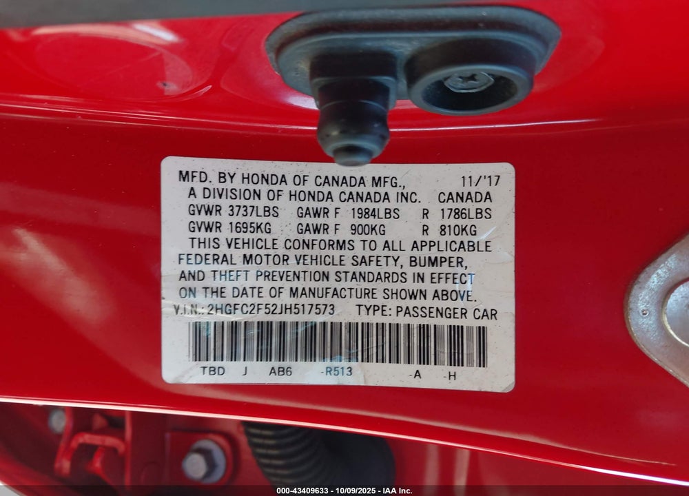 2018 HONDA CIVIC LX VIN: 2HGFC2F52JH517573