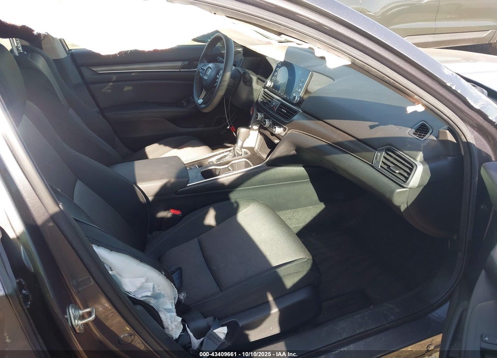 2019 HONDA ACCORD VIN: 1HGCV1F10KA174671