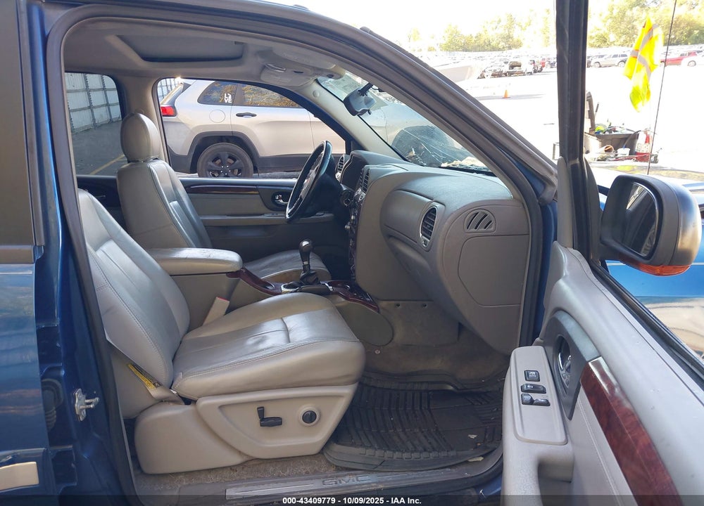 2005 GMC ENVOY SLT VIN: 1GKDT13S552276380