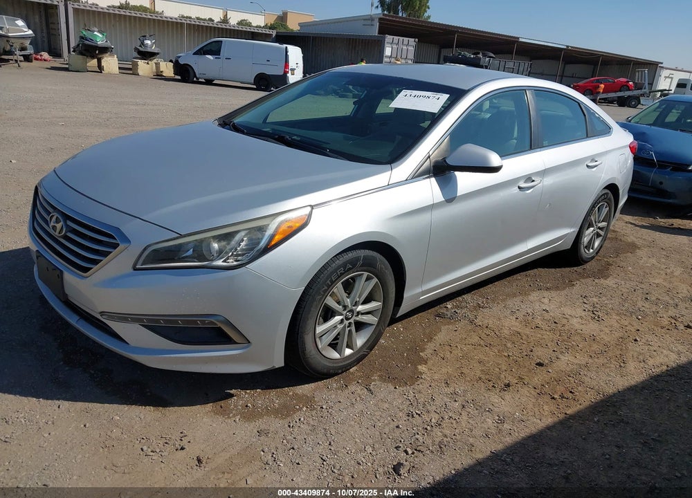 2015 HYUNDAI SONATA VIN: 5NPE24AF7FH166697