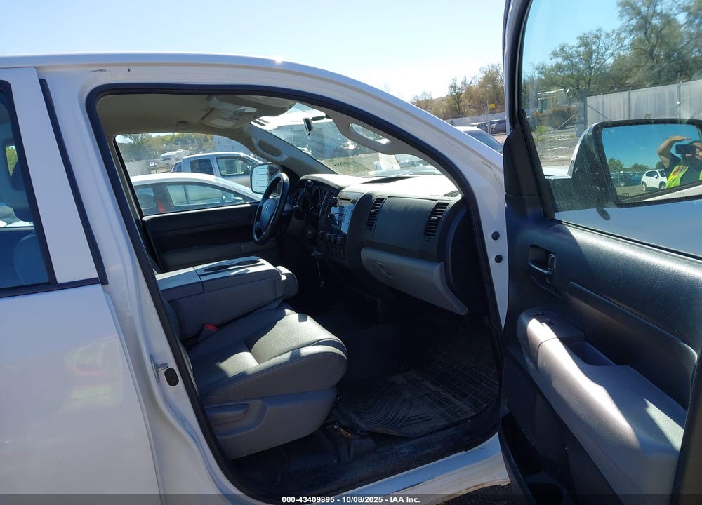 2012 TOYOTA TUNDRA GRADE 4.6L V8 VIN: 5TFUM5F18CX034203
