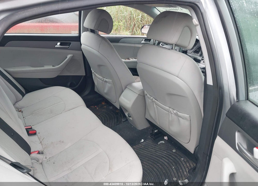 2015 HYUNDAI SONATA SE VIN: 5NPE24AF3FH078648