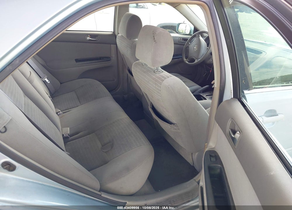2005 TOYOTA CAMRY LE VIN: 4T1BE32K45U956541