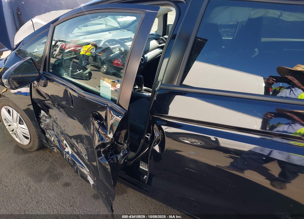 2019 HONDA FIT LX VIN: 3HGGK5H44KM712980