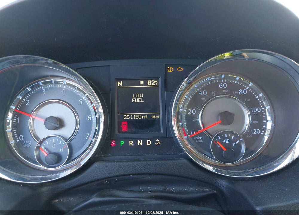 2013 CHRYSLER TOWN & COUNTRY TOURING VIN: 2C4RC1BG6DR723815
