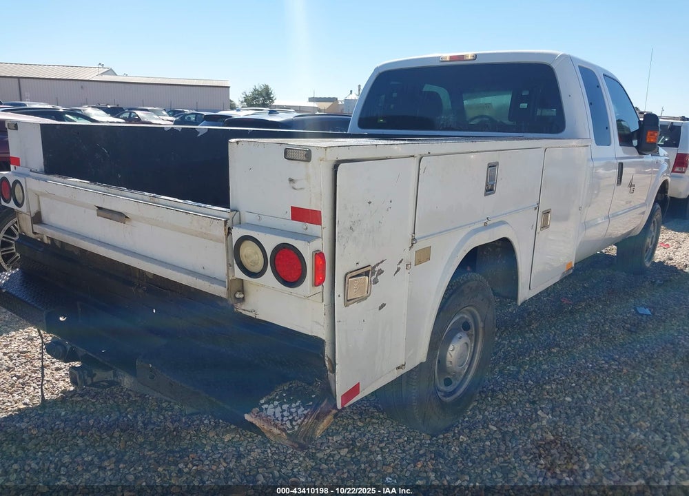 2015 FORD F-250 VIN: 1FT7X2B69FEA34828