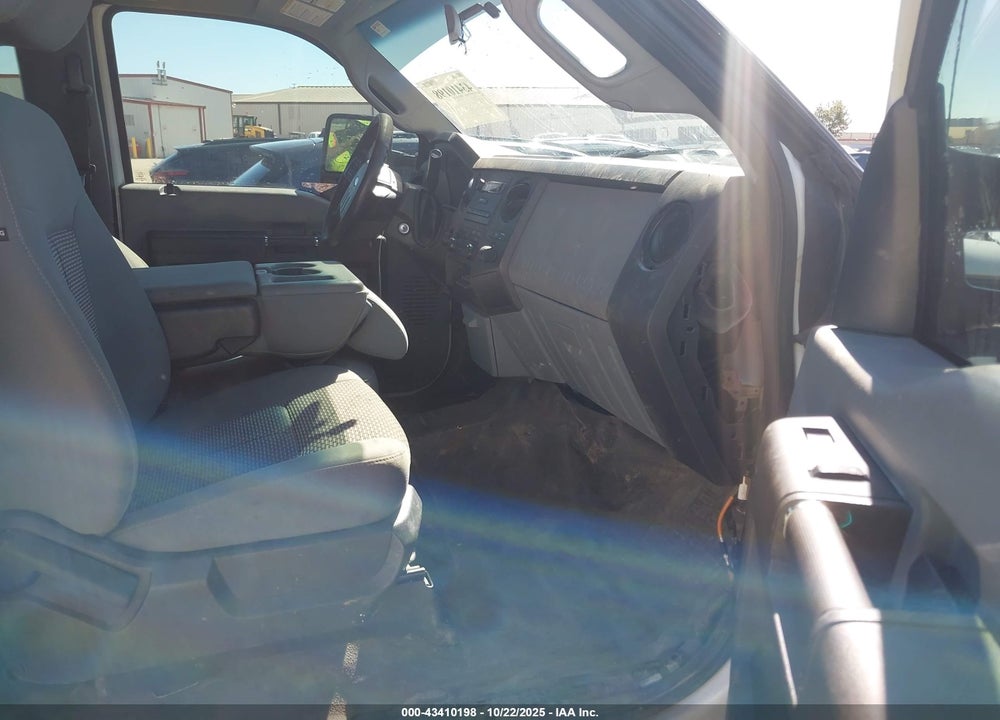 2015 FORD F-250 VIN: 1FT7X2B69FEA34828