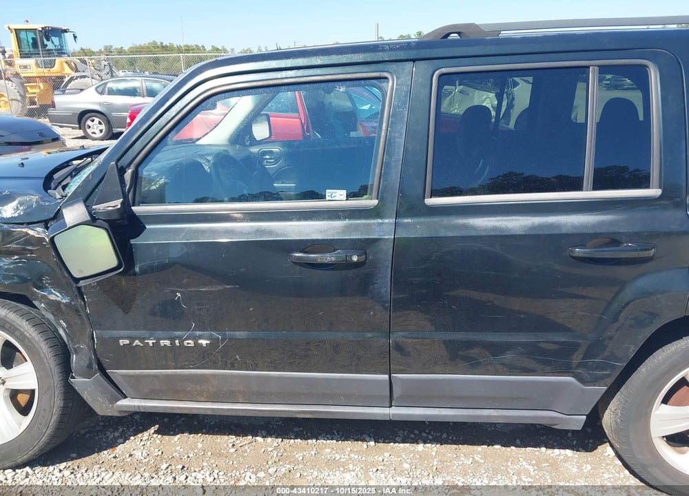 2013 JEEP PATRIOT LATITUDE VIN: 1C4NJPFB8DD213071