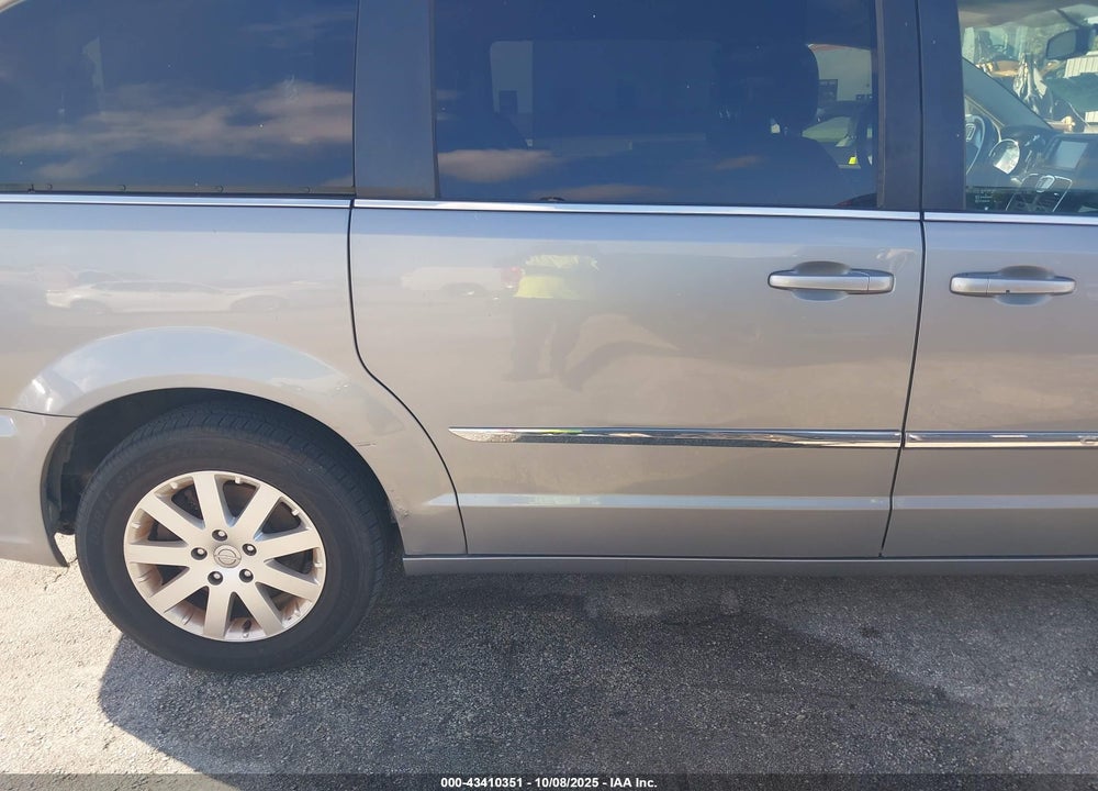 2015 CHRYSLER TOWN & COUNTRY TOURING VIN: 2C4RC1BG6FR677650