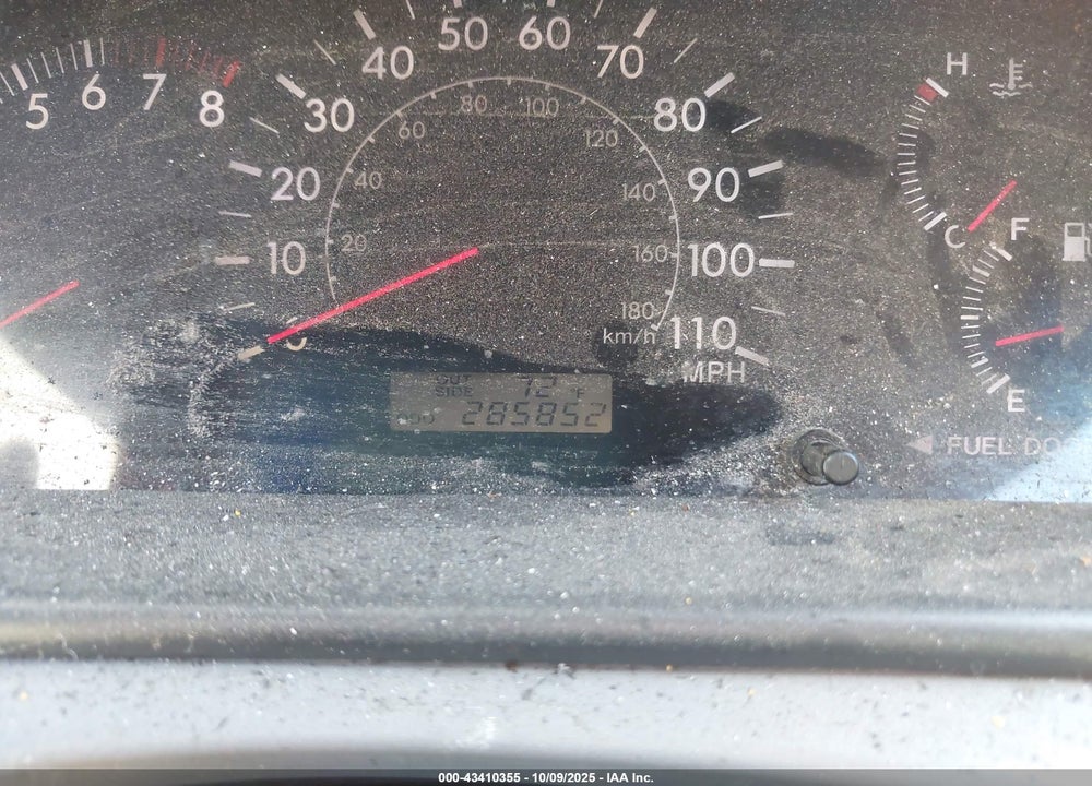 2007 TOYOTA COROLLA LE VIN: 1NXBR32EX7Z825423
