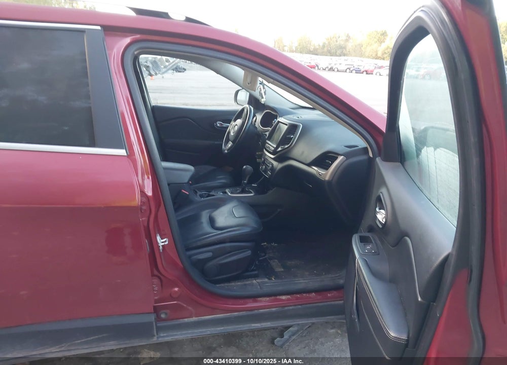 2016 JEEP CHEROKEE VIN: 1C4PJMDS3GW213868