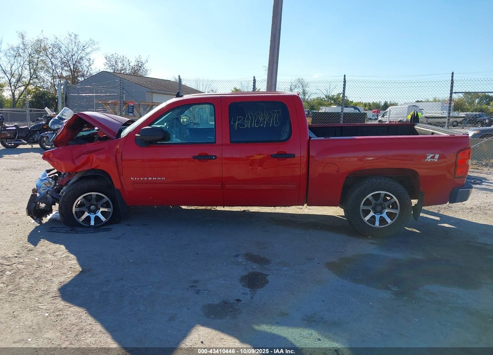 2013 CHEVROLET SILVERADO 1500 LT VIN: 3GCPKSE71DG380090
