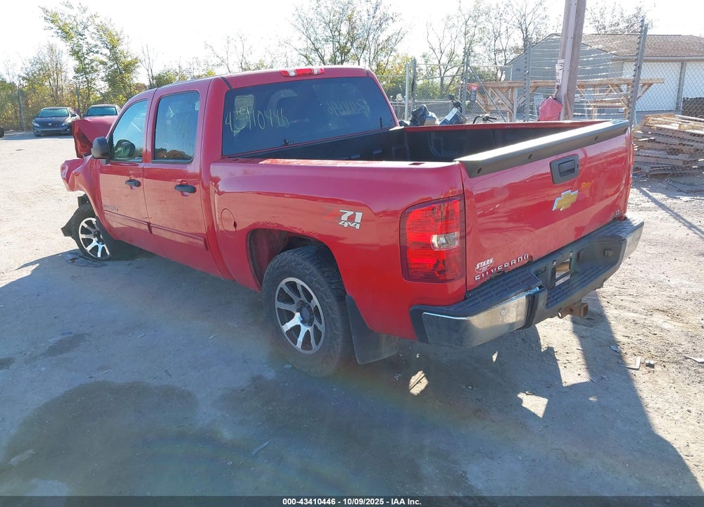 2013 CHEVROLET SILVERADO 1500 LT VIN: 3GCPKSE71DG380090