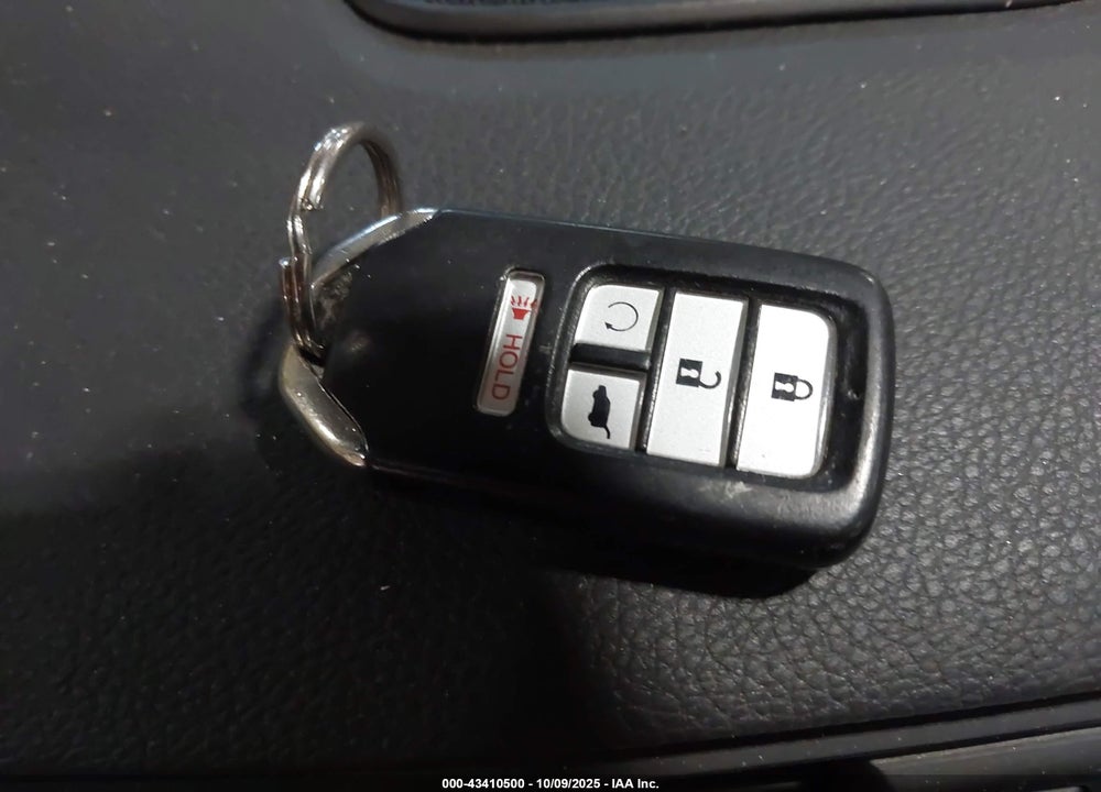 2019 HONDA CR-V VIN: 7FARW2H82KE008637