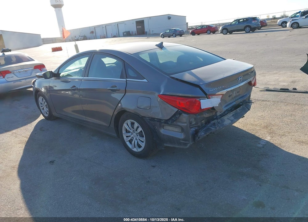 2011 HYUNDAI SONATA VIN: 5NPEB4AC3BH086314